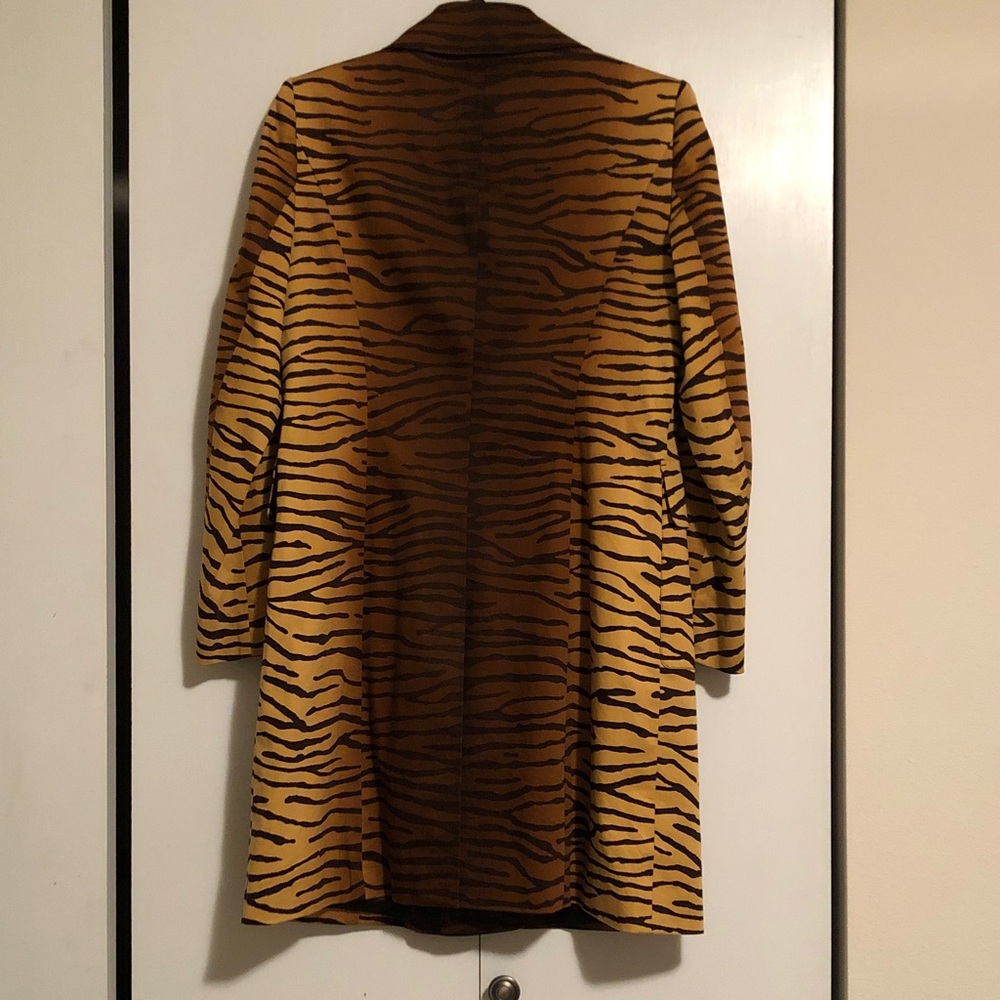 MICHAEL Michael Kors Tiger-Print Trench Coat in brown and tan. Size M - Picture 8 of 10